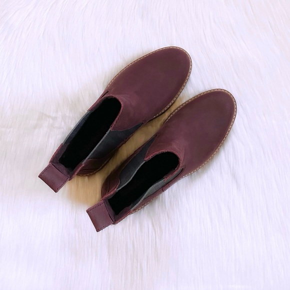 Timberland Courmayeur Valley Chelsea Burgundy Boots - Picture 4 of 7